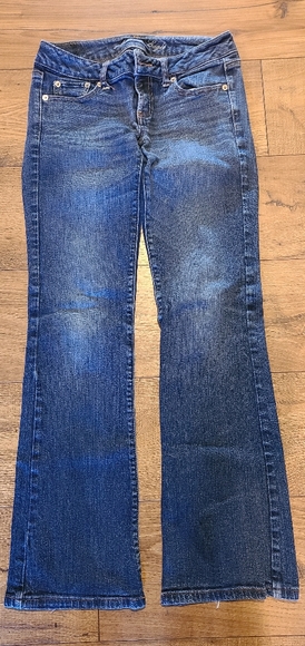 Jeans - Picture 1 of 5